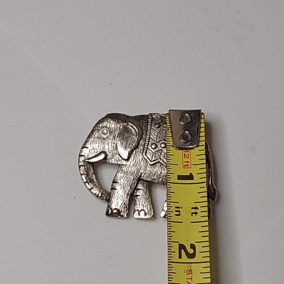 Awesome Silver Tone Metal Elephant Brooch - Picture 8 of 12